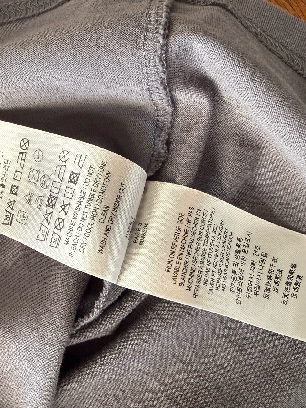 RARE AUTHENTIC Burberry Troy Yin Yang Men’s Tee Size Medium - Picture 12 of 13